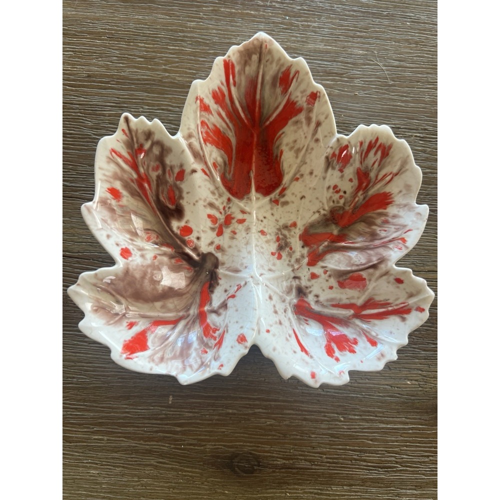 Vintage Collectible MCM Art Pottery Maple Leaf 6.5" Candy Nut Dish Trinket Tray